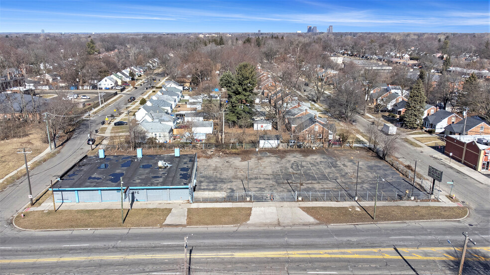 22140 W 7 Mile Rd, Detroit, MI for sale - Building Photo - Image 1 of 1