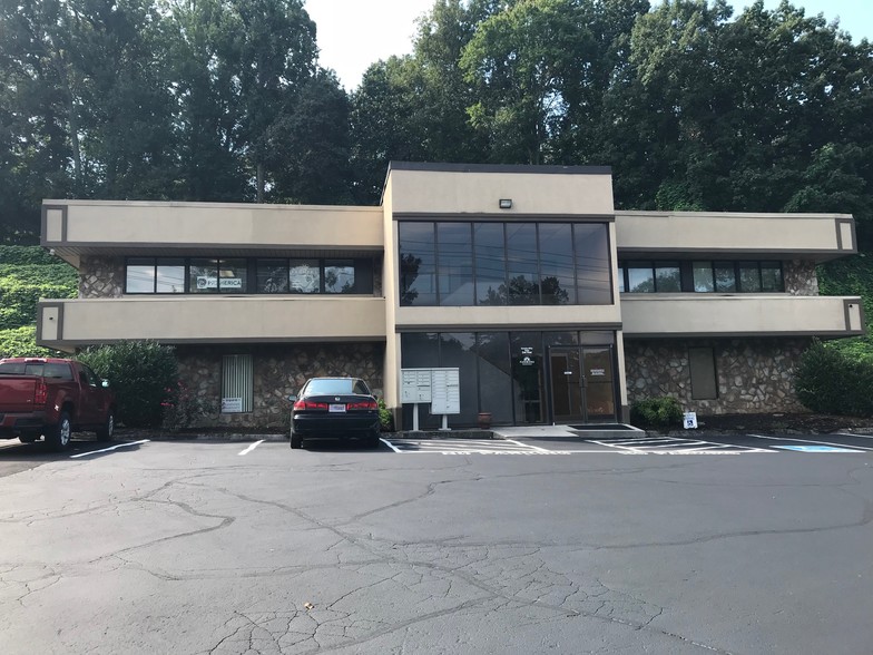 6515 Clinton Hwy, Knoxville, TN for sale - Building Photo - Image 1 of 1