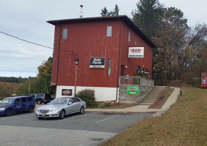 727 NJ15 N, Lake Hopatcong, NJ 07849