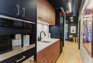 366-368 Park Ave, Glencoe, IL for lease Interior Photo- Image 2 of 11