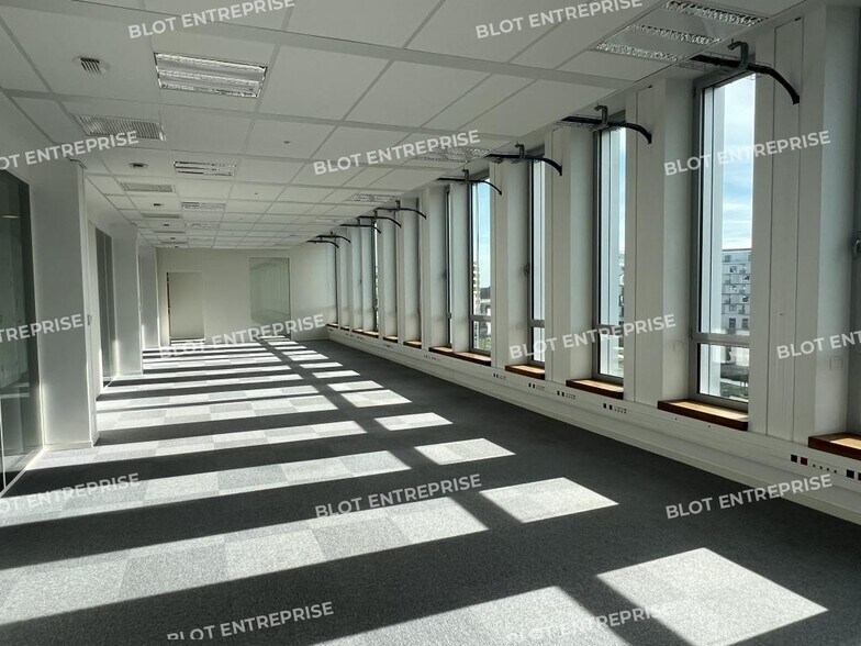 Office in Cesson-Sévigné for lease - Building Photo - Image 1 of 13