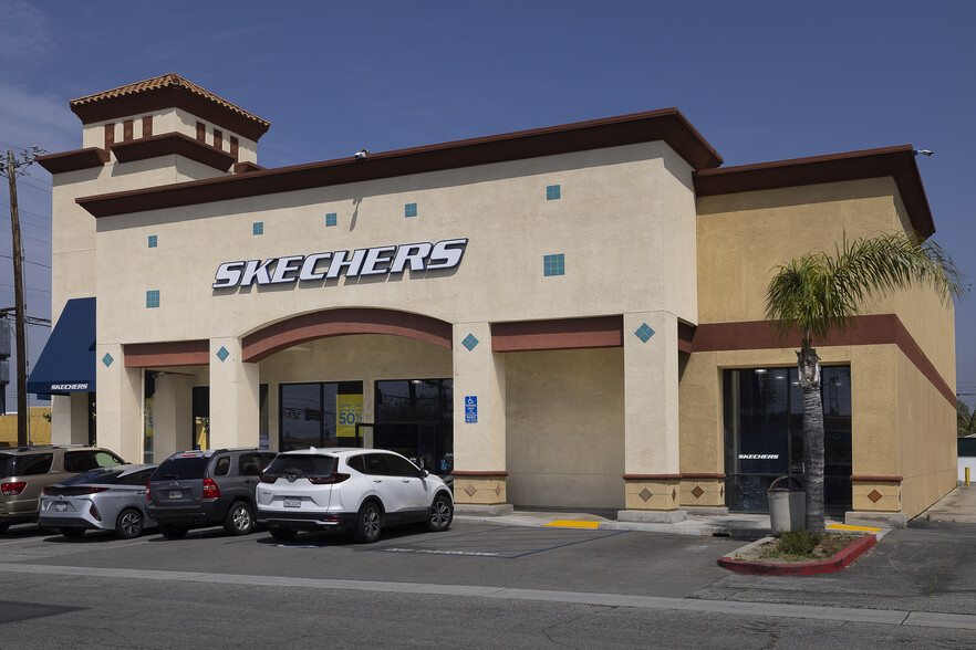 422 S Azusa Ave, Azusa, CA for lease - Building Photo - Image 2 of 30
