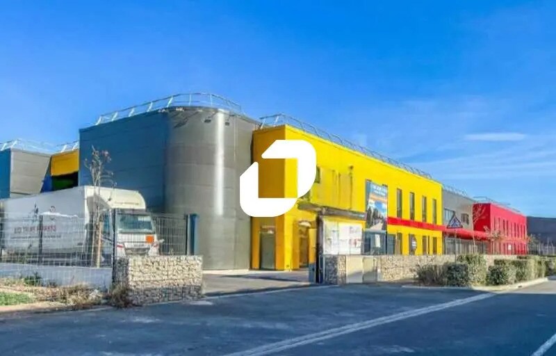 Flex in Sète for lease - Building Photo - Image 2 of 6