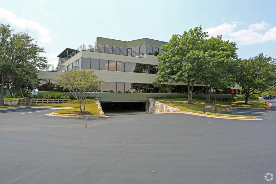 108 Wild Basin Rd, Austin, TX for lease - Building Photo - Image 2 of 6