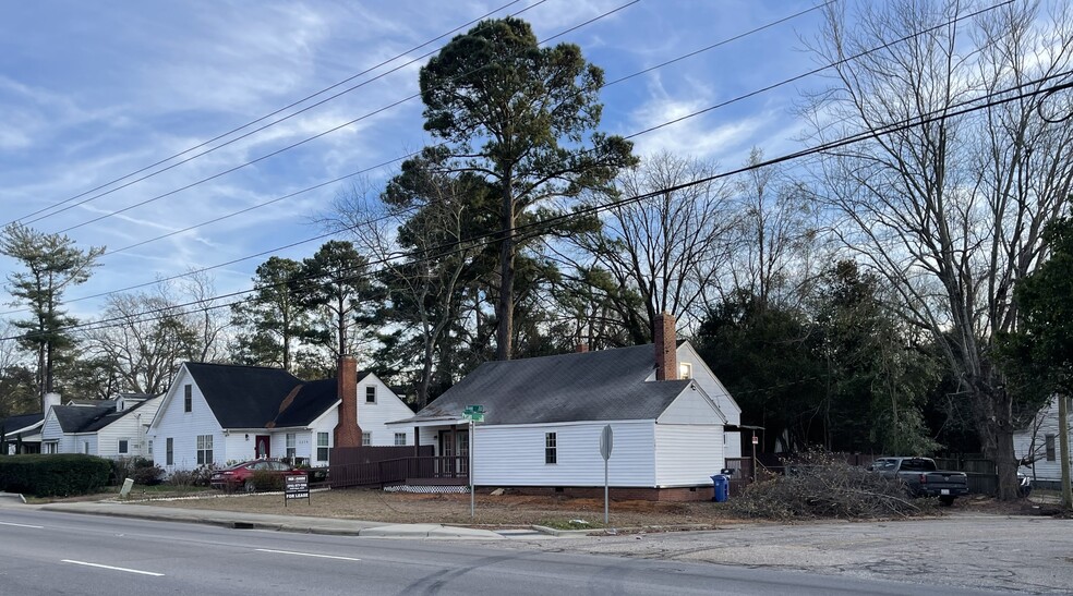 2221 Bragg Blvd, Fayetteville, NC for sale - Building Photo - Image 1 of 1