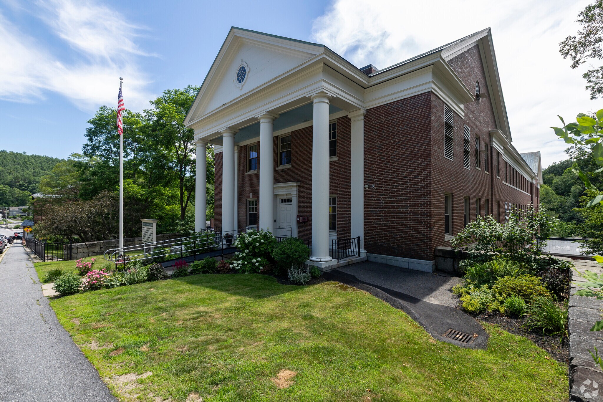 70 Main St, Peterborough, NH for lease Primary Photo- Image 1 of 6