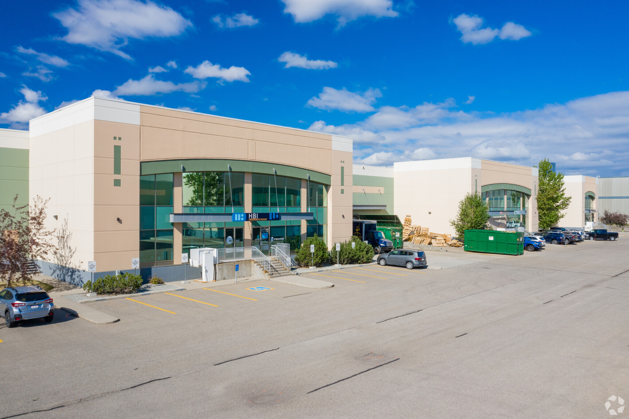 2600 Portland St SE, Calgary, AB for lease Primary Photo- Image 1 of 3