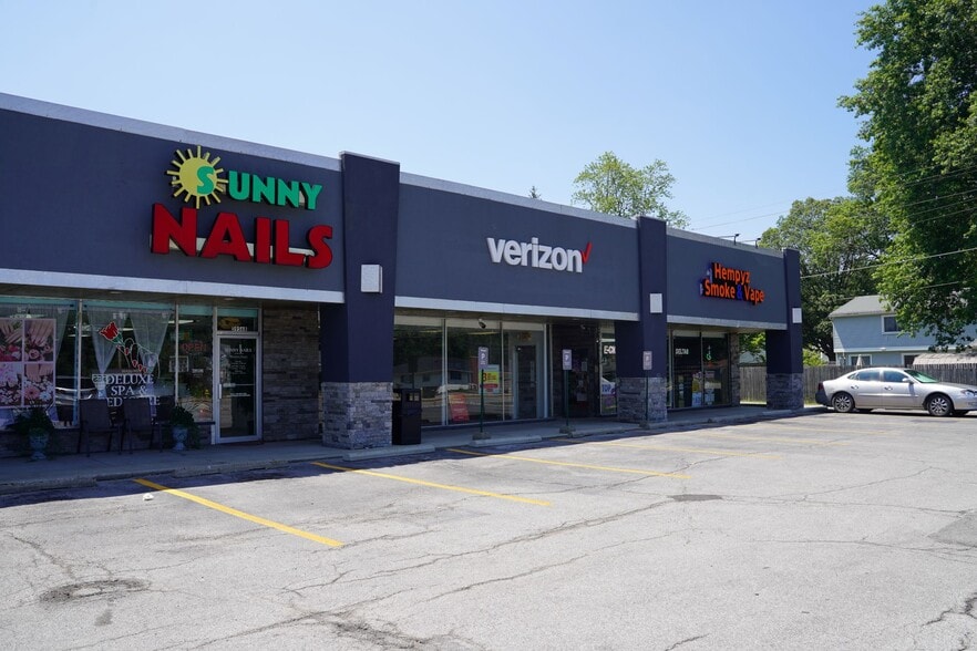 5950-5960 Stellhorn Rd, Fort Wayne, IN for lease - Building Photo - Image 2 of 3