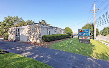 34415 Grand River Ave, Farmington, MI for lease Building Photo- Image 1 of 4