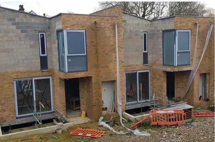 52 Clarence Ave, London for sale - Primary Photo - Image 1 of 1