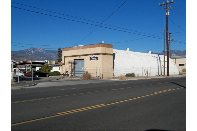 1705 E Colton Ave, Redlands, CA for lease - Primary Photo - Image 2 of 5