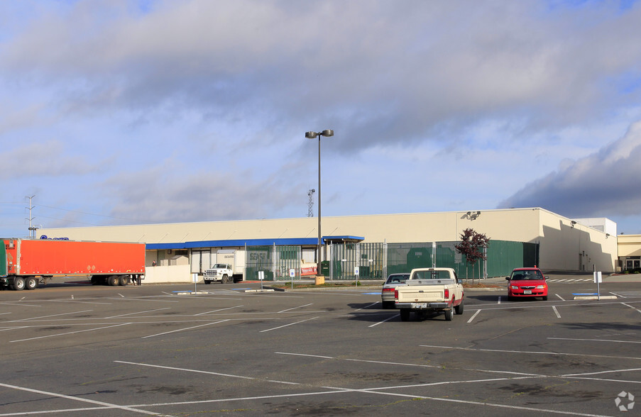 1302 SE Everett Mall Way, Everett, WA for lease - Building Photo - Image 3 of 4