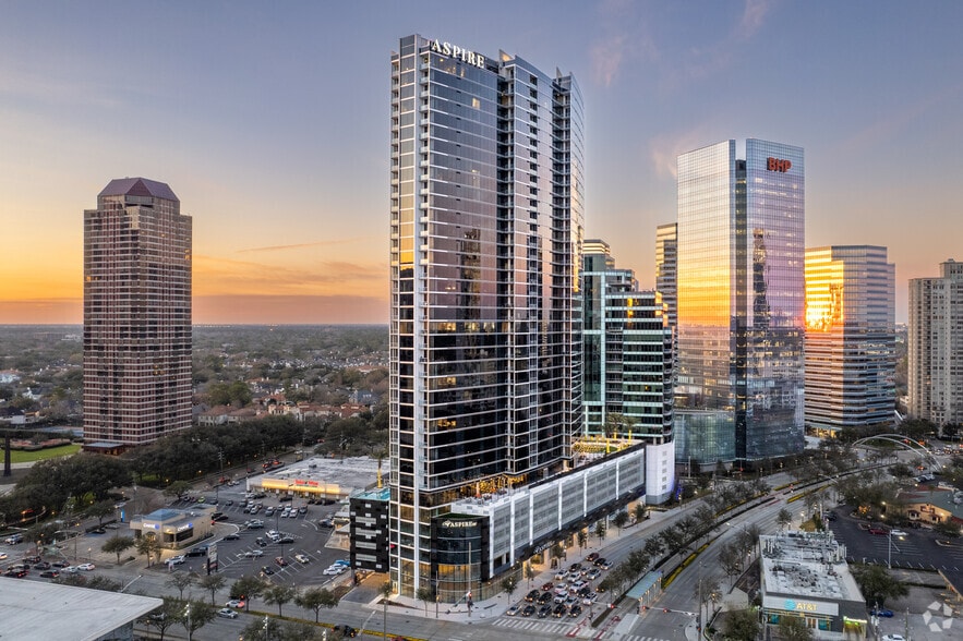 1616 Post Oak Blvd, Houston, TX for sale - Primary Photo - Image 1 of 1