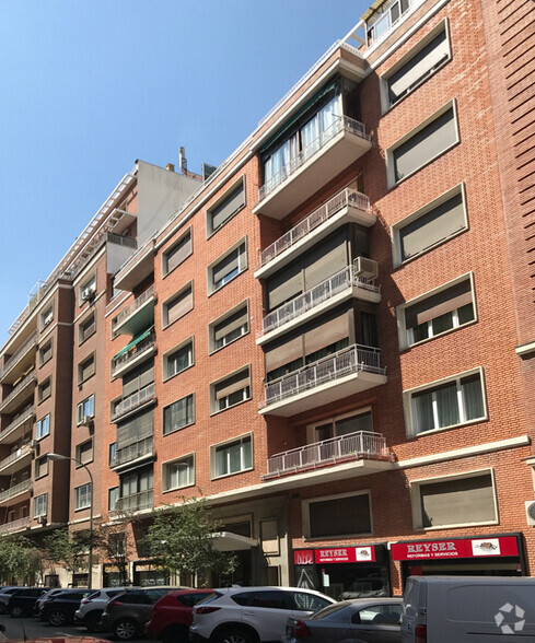 Calle Maiquez, 12, Madrid, Madrid for lease - Building Photo - Image 2 of 2