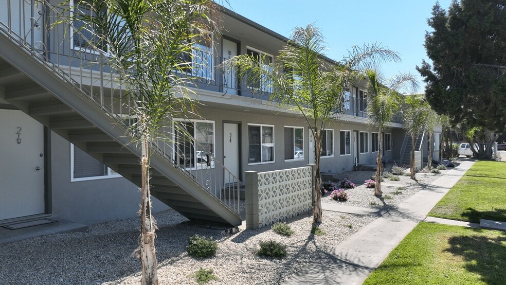 6587 Cervantes Rd, Goleta, CA for sale - Building Photo - Image 3 of 8