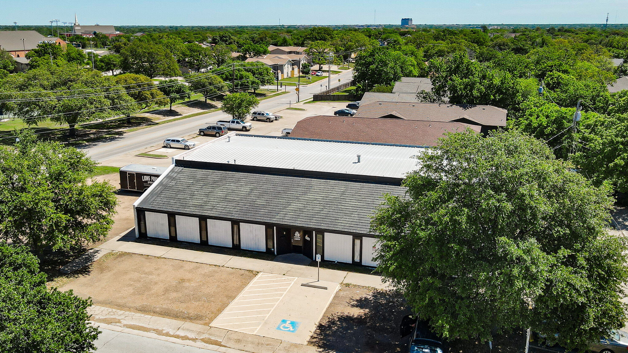 1910 Greenfield Plz, Bryan, TX for sale Building Photo- Image 1 of 30