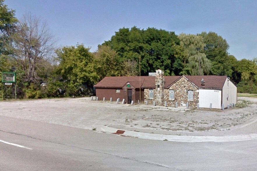 8504 Lapeer Rd, Kenockee Township, MI 48006