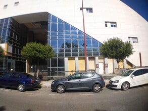 Retail in Parla, Madrid for lease Building Photo- Image 2 of 15