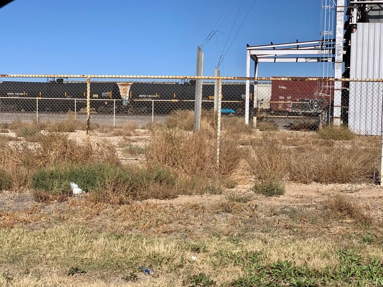 600 Industrial Blvd, Slaton, TX 79364