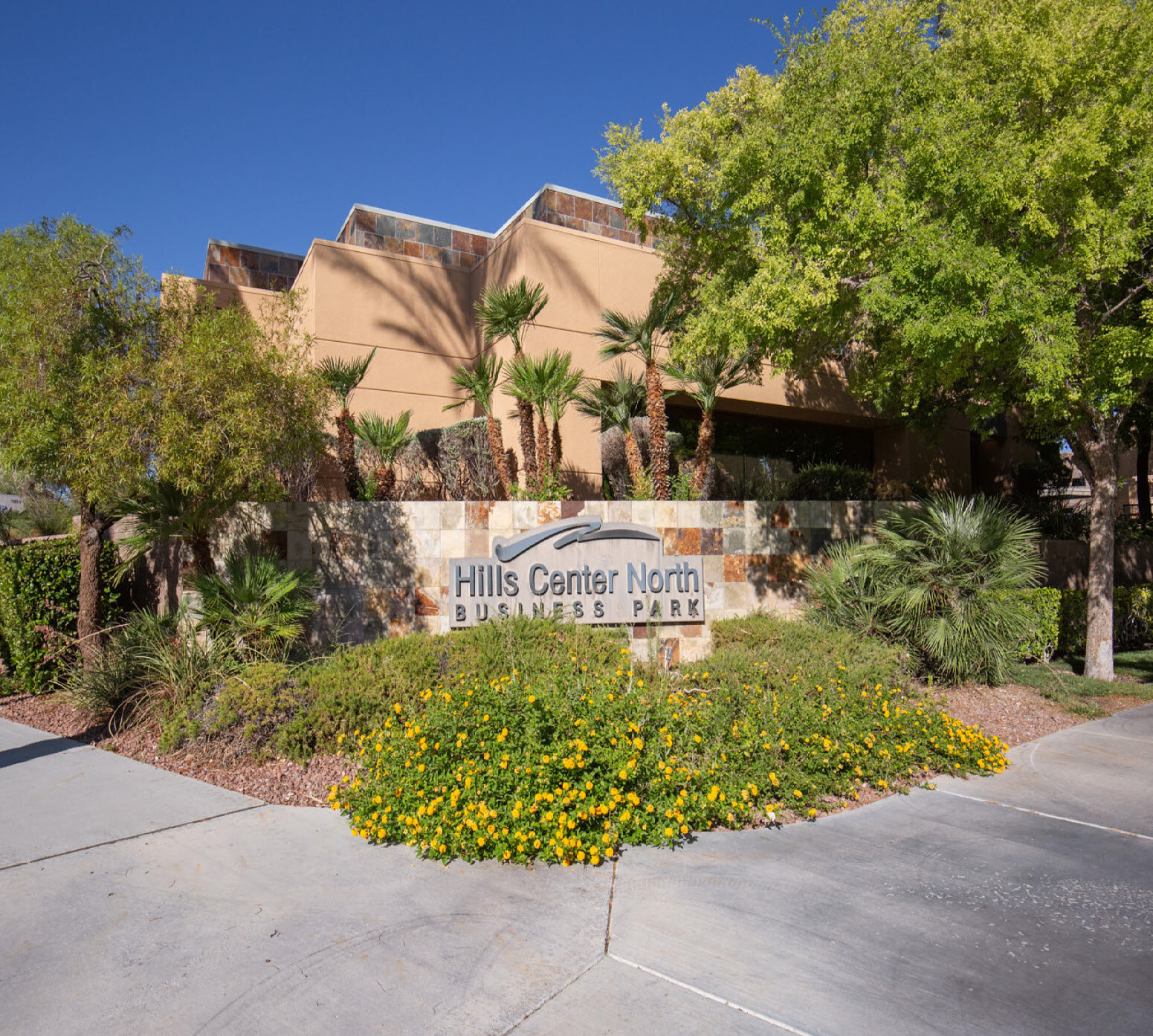 1825 Village Center Cir, Las Vegas, NV for lease Building Photo- Image 1 of 6