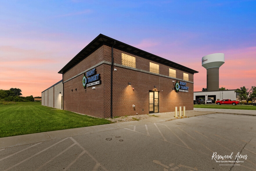 233 Mooney Dr, Bourbonnais, IL for sale - Building Photo - Image 1 of 26