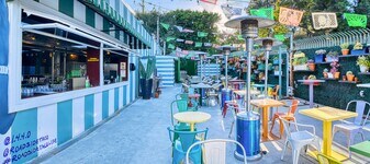 10628 Ventura Blvd, Studio City CA - Pub