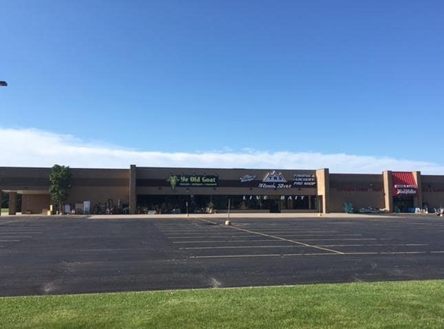 1919 E Calumet St, Appleton, WI for lease - Building Photo - Image 1 of 2