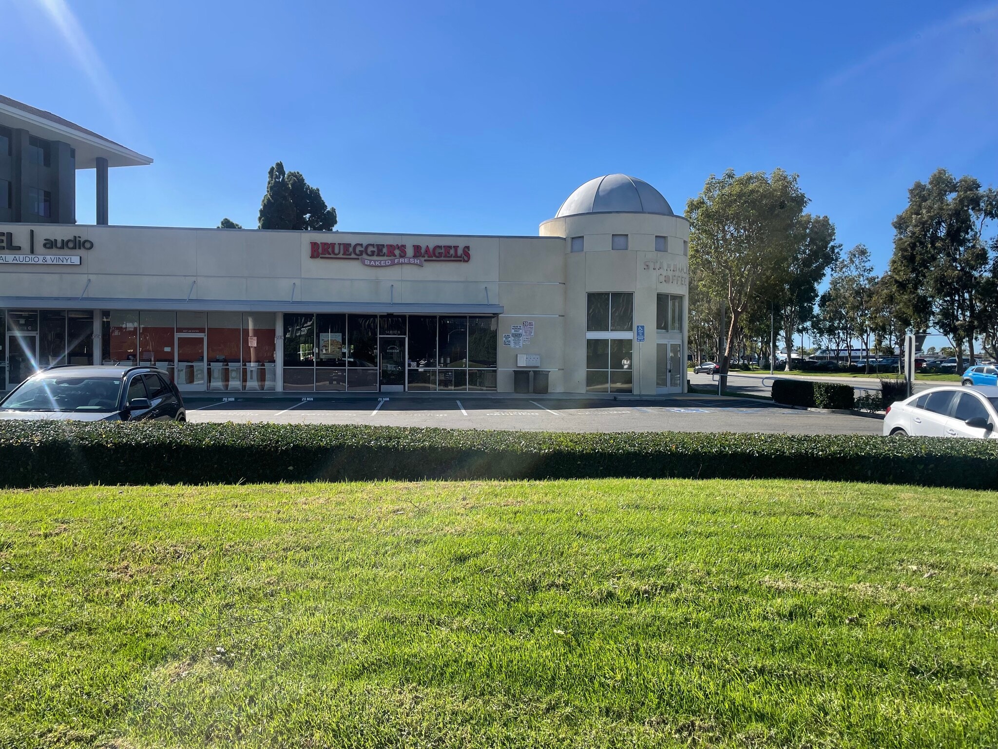 4678 Campus Dr, Newport Beach, CA for lease Building Photo- Image 1 of 4