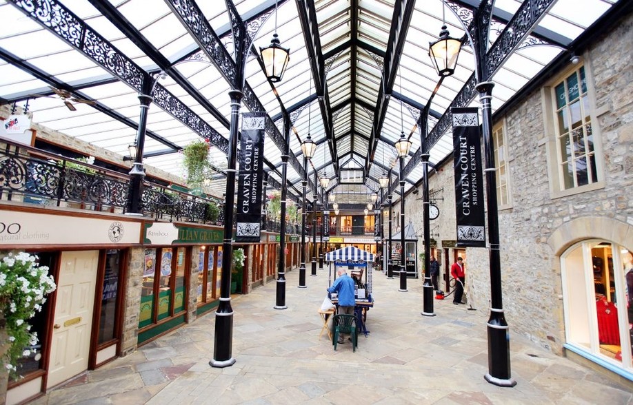 High St, Skipton for lease - Primary Photo - Image 1 of 22