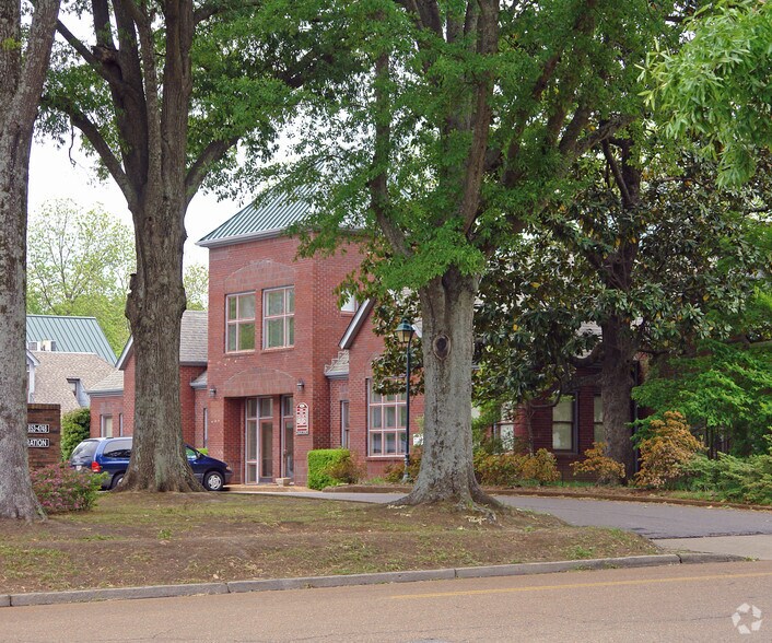 165 N Main St, Collierville, TN for lease - Building Photo - Image 2 of 4