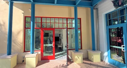 1116 Love St, Jupiter, FL for lease Interior Photo- Image 2 of 10