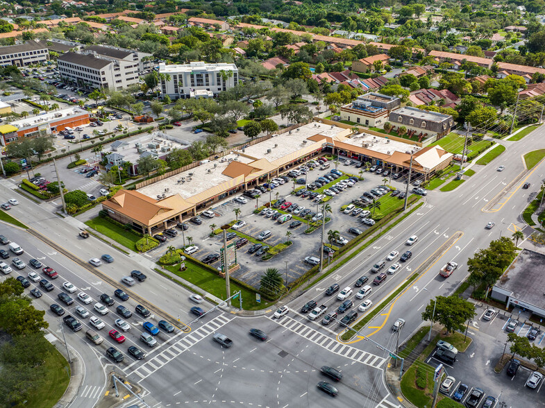 11600-11662 N Kendall Dr, Miami, FL for lease - Building Photo - Image 2 of 6