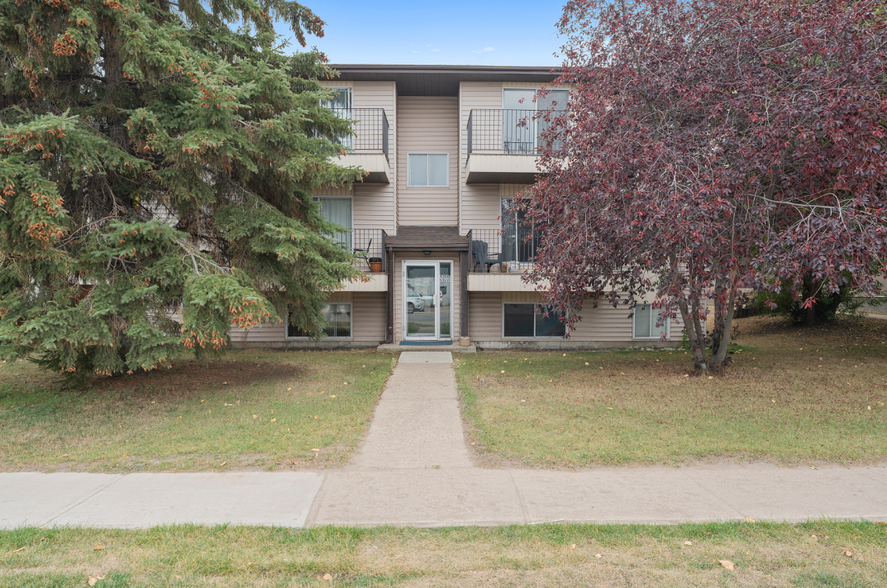 4308A 50 Av, Bonnyville, AB for sale - Primary Photo - Image 1 of 5