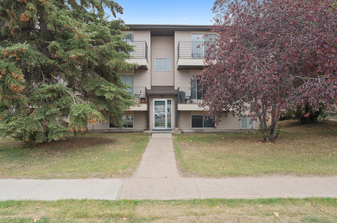 4308A 50 Av, Bonnyville, AB for sale Primary Photo- Image 1 of 6