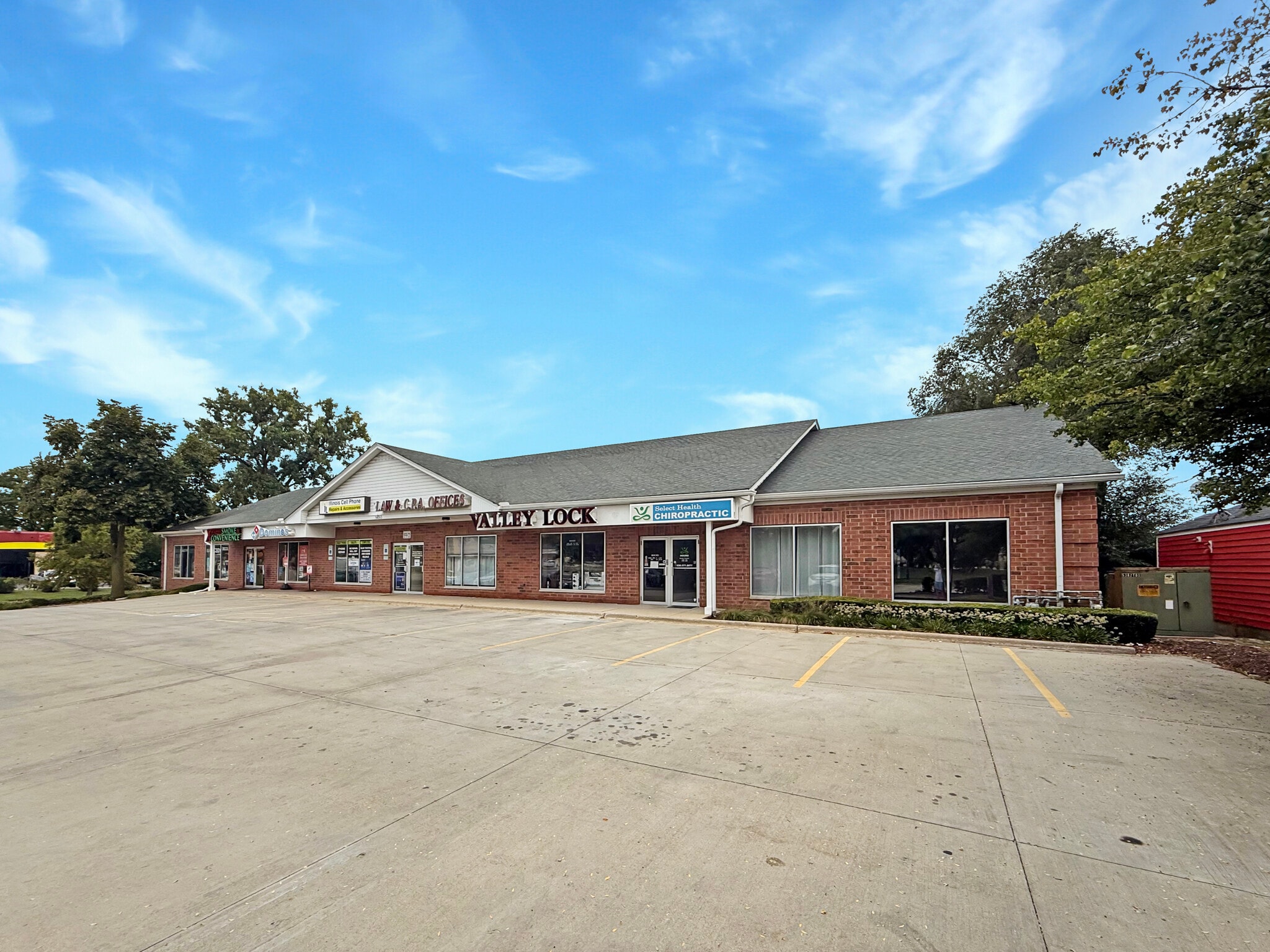 1450 W Main St, Saint Charles, IL for lease Interior Photo- Image 1 of 8