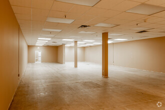 1431-1527 Rebecca St, Oakville, ON for lease Interior Photo- Image 1 of 5