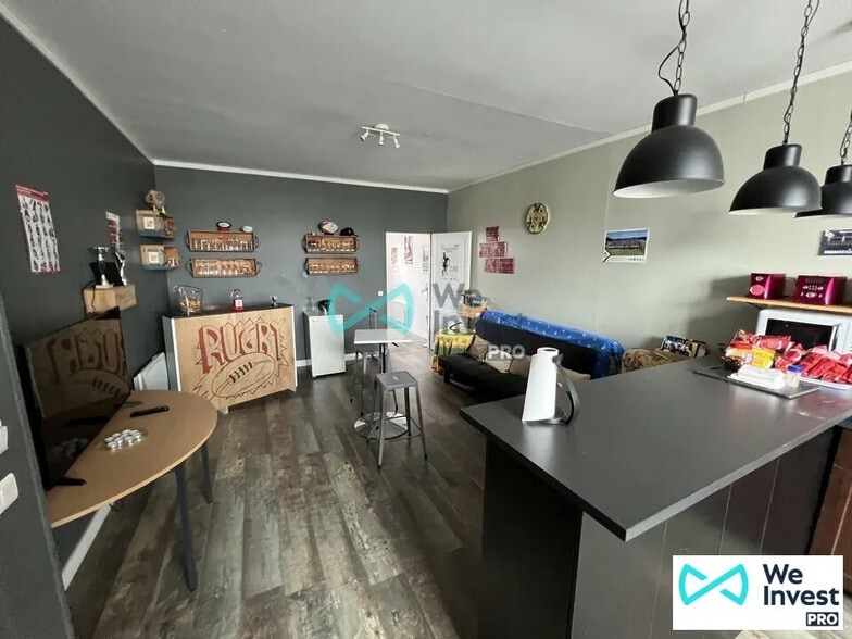 Office in Reims for lease - Interior Photo - Image 2 of 6