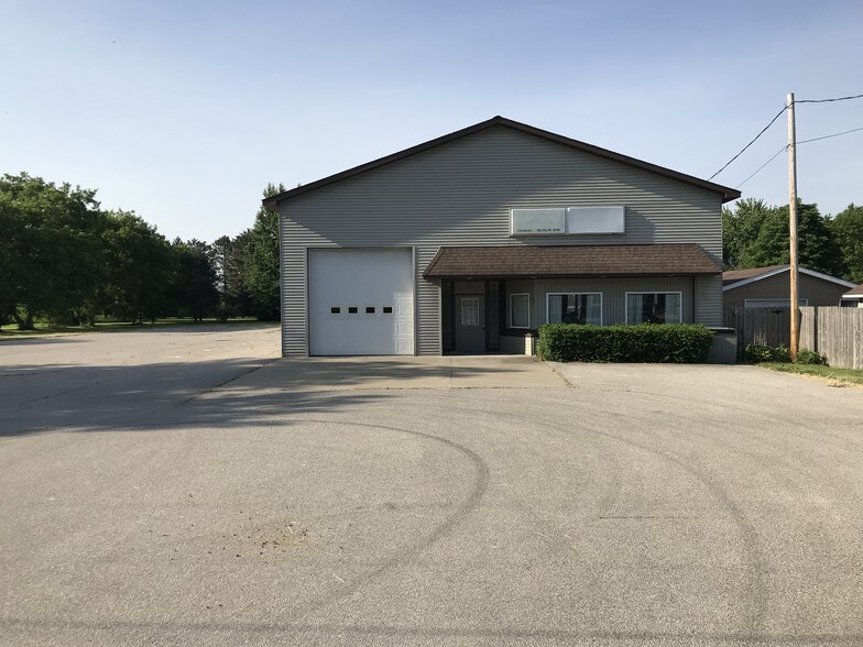 1712 Cass Ave, Bay City, MI 48708