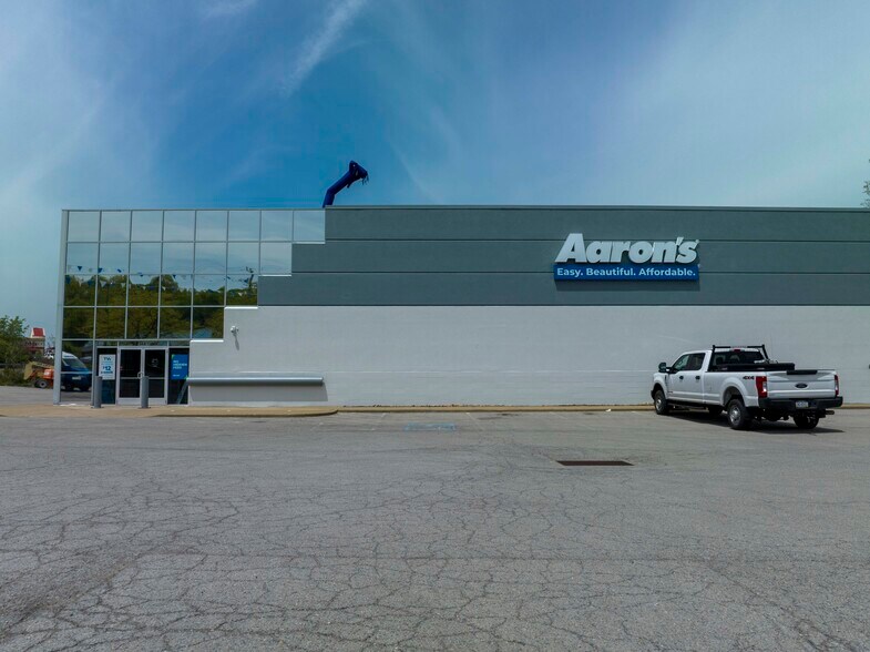 1461 Old Brodhead Rd, Monaca, PA 15061