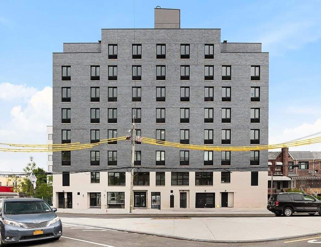 906-916 E New York Ave, Brooklyn, NY for lease Building Photo- Image 1 of 2