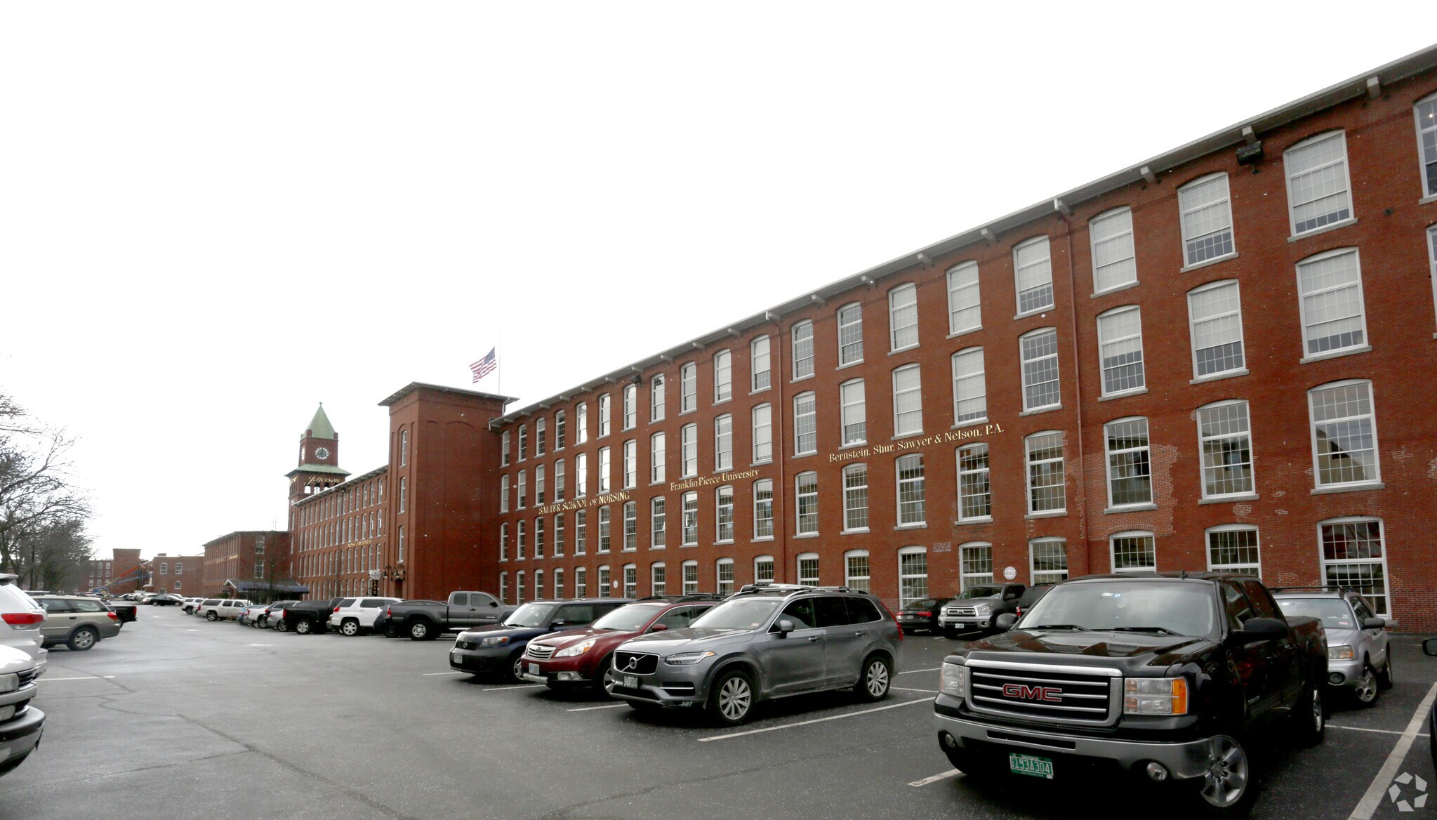 Office in Manchester, NH for sale Primary Photo- Image 1 of 1