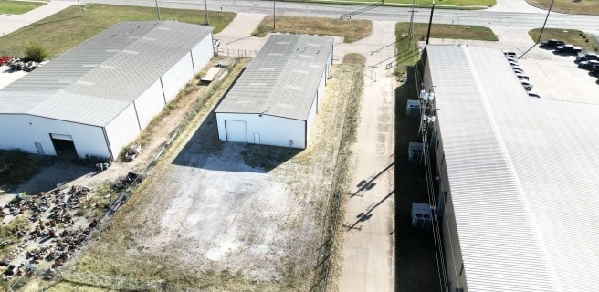 711 N Morgan Rd, Yukon, OK for lease - Building Photo - Image 2 of 7