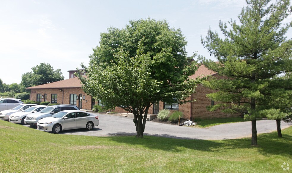 1004 Littlestown Pike, Westminster, MD 21157 Office for Lease