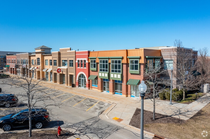 18985 W Capitol Dr, Brookfield, WI for lease - Building Photo - Image 2 of 13