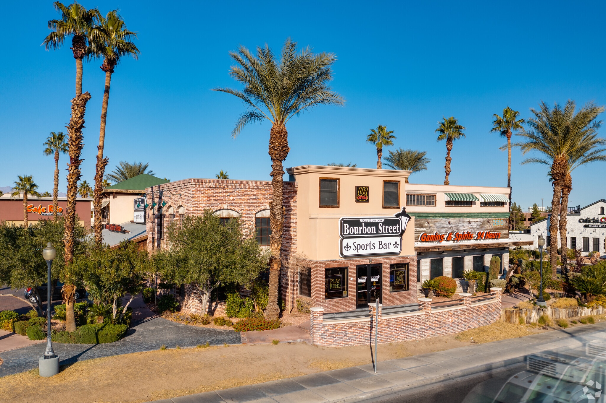 2600 W Sahara Ave, Las Vegas, NV for lease Building Photo- Image 1 of 6