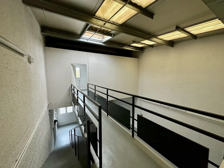 17 Rue Alfred De Musset, Savigny-le-Temple for lease - Interior Photo - Image 3 of 8