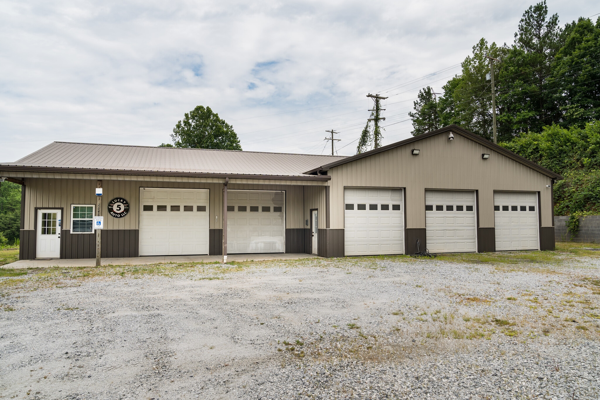 2648 Rainbow Lake Rd, Inman, SC for sale Primary Photo- Image 1 of 27