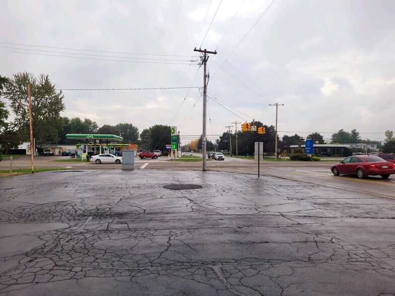 1203 Wolf Creek Hwy, Adrian, MI 49221 Retail for Sale