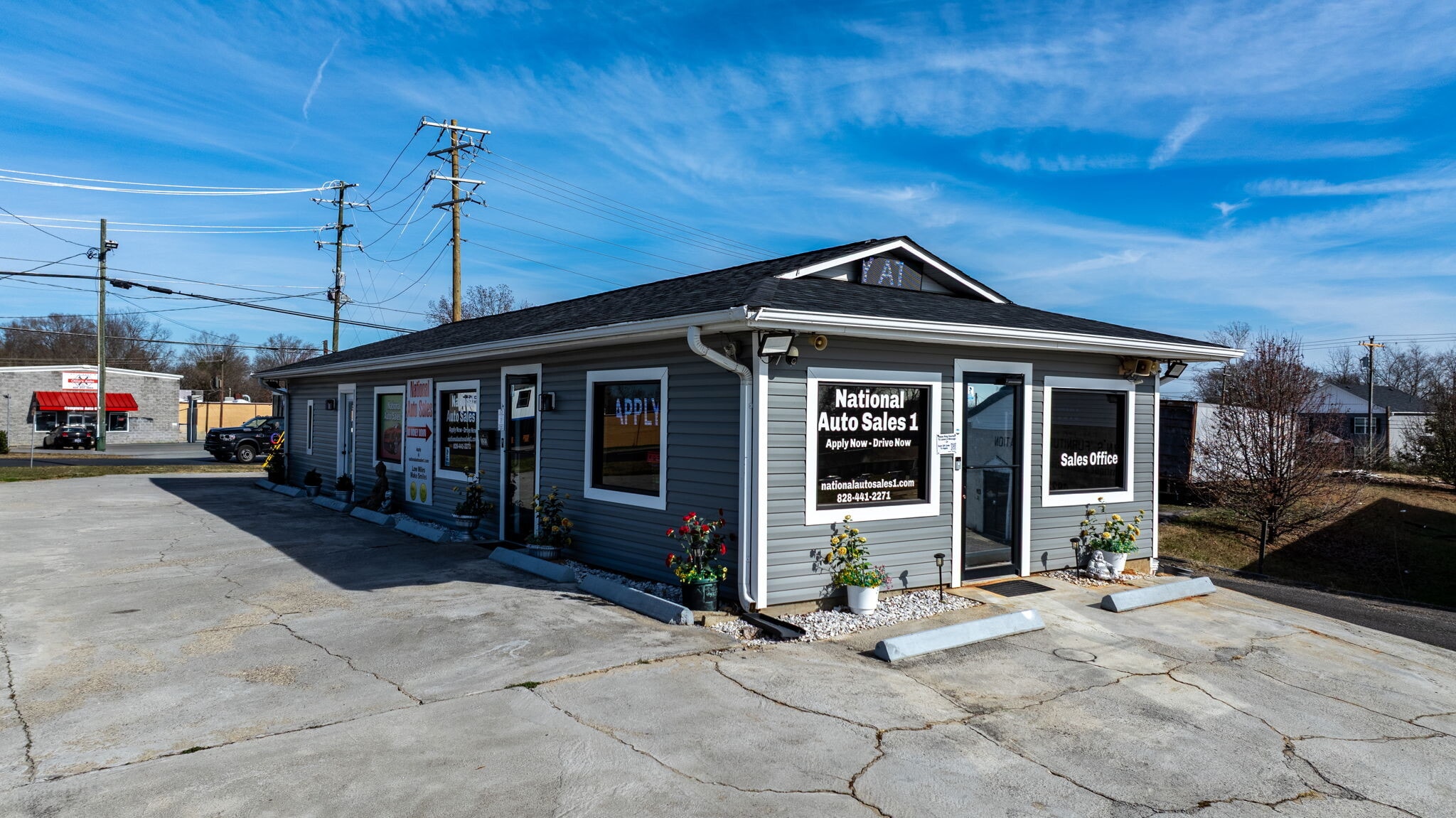 121 13th St SW, Hickory, NC for sale Primary Photo- Image 1 of 37