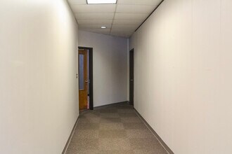 14 Columbia Circle Dr, Albany, NY for lease Interior Photo- Image 2 of 11